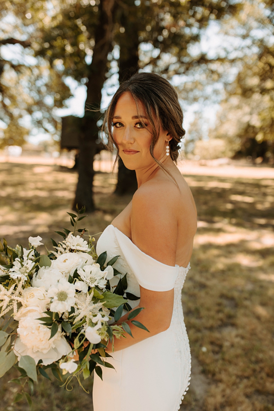 Santa Rosa Backyard Summer California Wedding - maddisonrosephotography.com